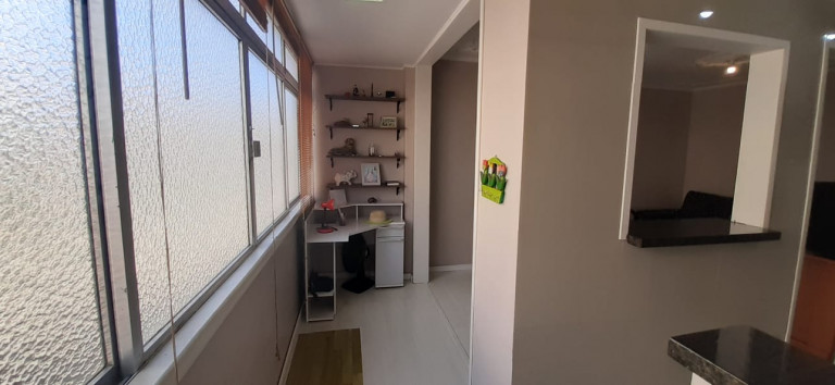 Imagem Apartamento com 2 Quartos à Venda, 70 m² em Passo da Areia - Porto Alegre