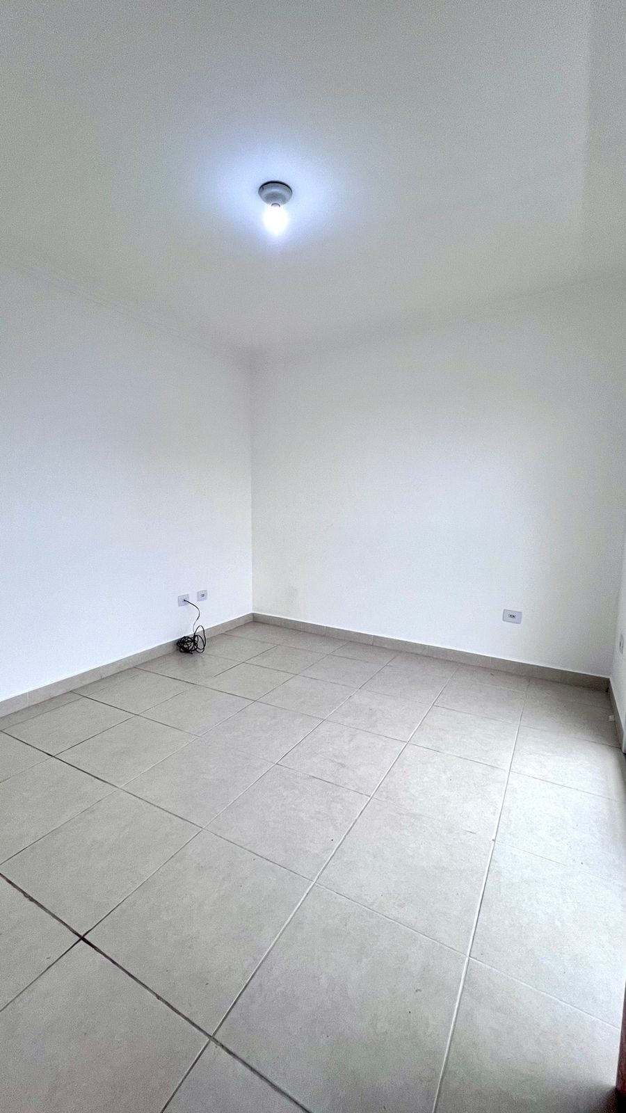 Imagem Casa com 2 Quartos para Alugar, 1 m²em Parque Gerassi - Santo André