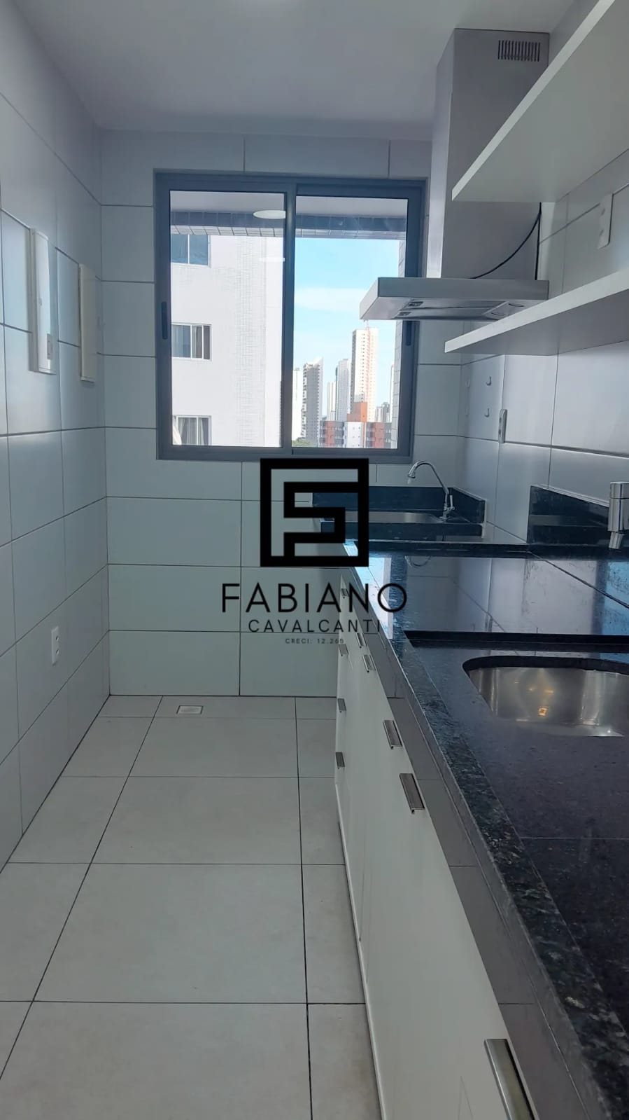 Imagem Apartamento com 2 Quartos para Alugar, 56 m²em Manaíra - João Pessoa