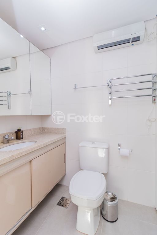 Imagem Apartamento com 3 Quartos à Venda, 110 m²em Auxiliadora - Porto Alegre