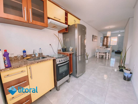 Imagem Casa com 2 Quartos à Venda, 65 m² em Cassino - Rio Grande Imagem Casa com 2 Quartos à Venda, 65 m² em Cassino - Rio Grande
