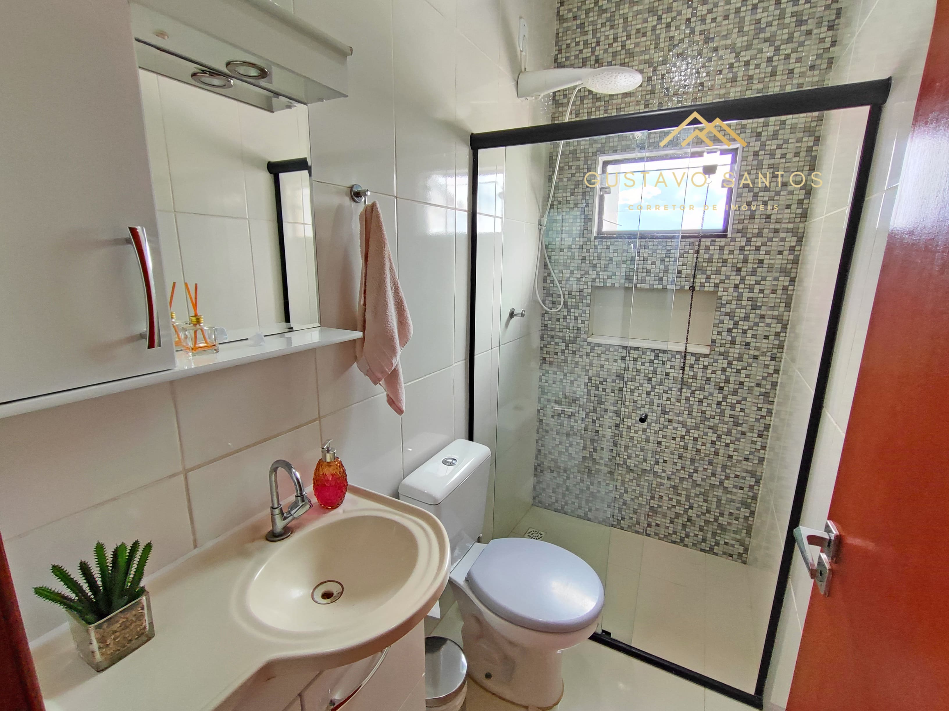 Imagem Casa com 2 Quartos à Venda, 136 m²em Rebourgeon - Itajubá