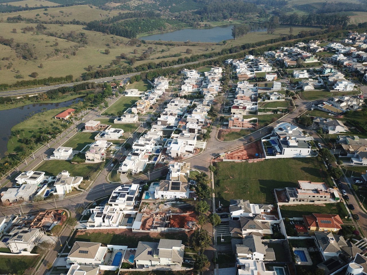 Imagem Terreno em Condomínio à Venda, 450 m²em Condomínio Reserva da Serra - Jundiaí Imagem Terreno em Condomínio à Venda, 450 m²em Condomínio Reserva da Serra - Jundiaí