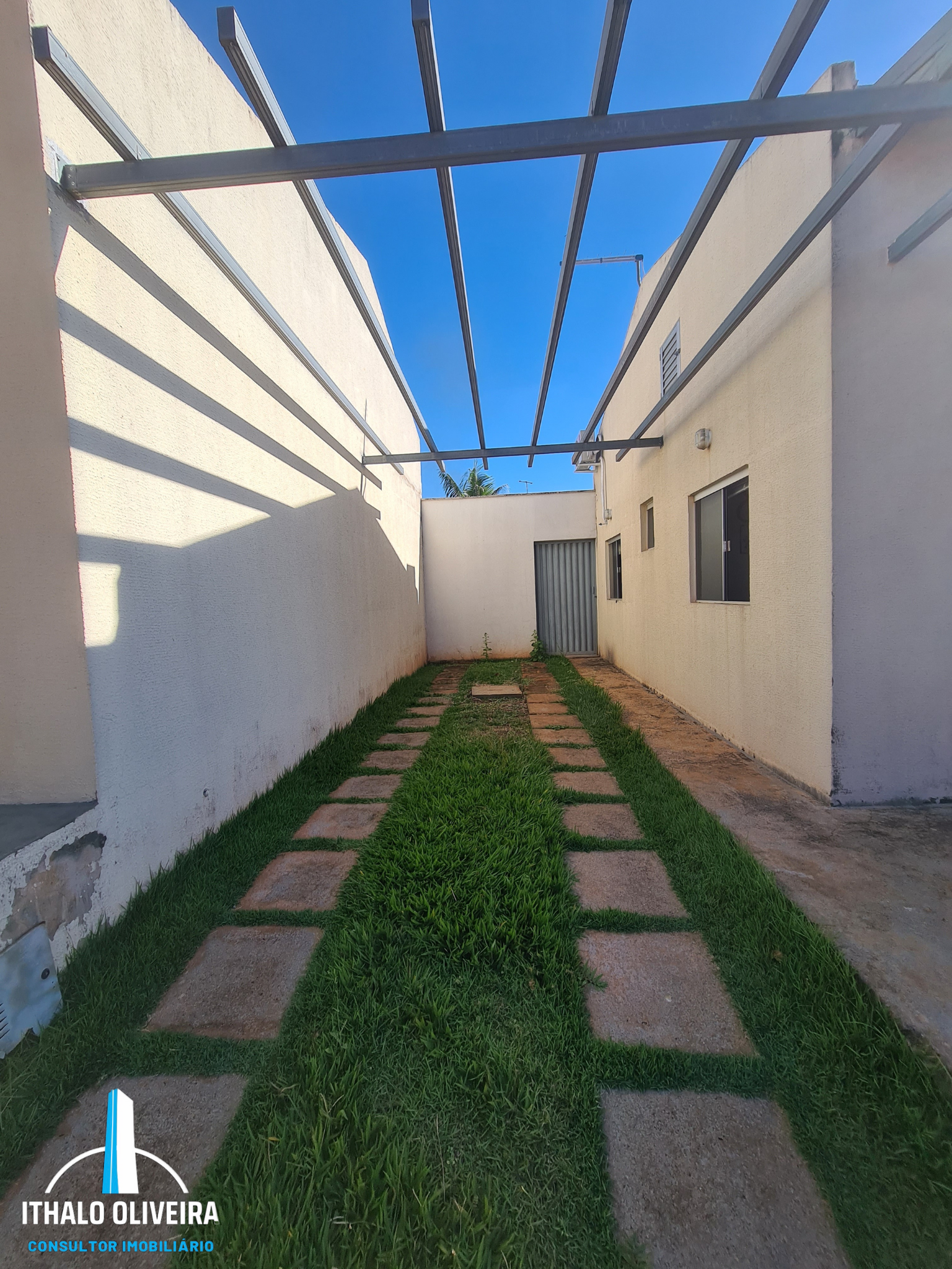 Imagem Casa com 2 Quartos à Venda, 80 m²em Fazenda São Domingos - Goiânia Imagem Casa com 2 Quartos à Venda, 80 m²em Fazenda São Domingos - Goiânia
