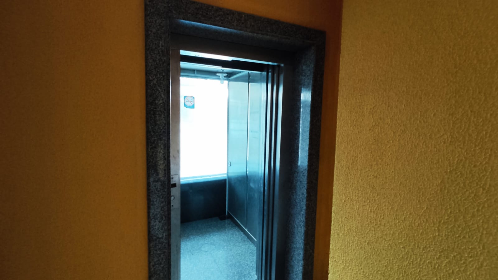 Imagem Imóvel Comercial para Alugar, 5 m²em Val-de-Cães - Belém