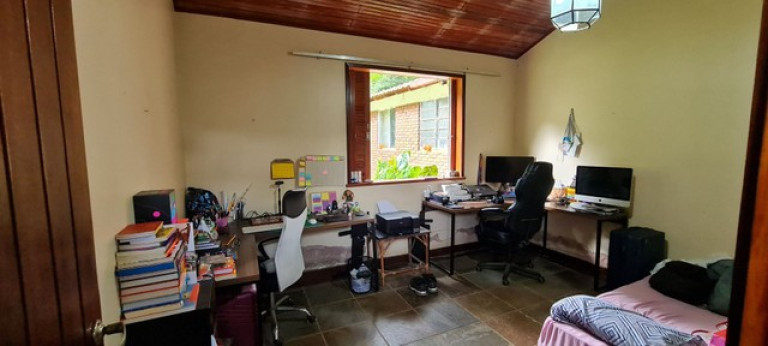 Imagem Casa com 4 Quartos à Venda, 179 m² em Jardim Salaco - Teresópolis