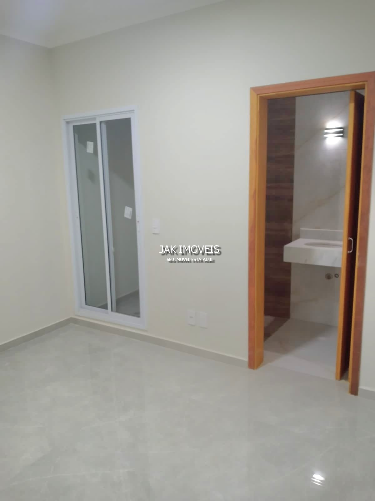 Imagem Casa com 2 Quartos à Venda, 60 m²em Jardim dos Colibris - Indaiatuba