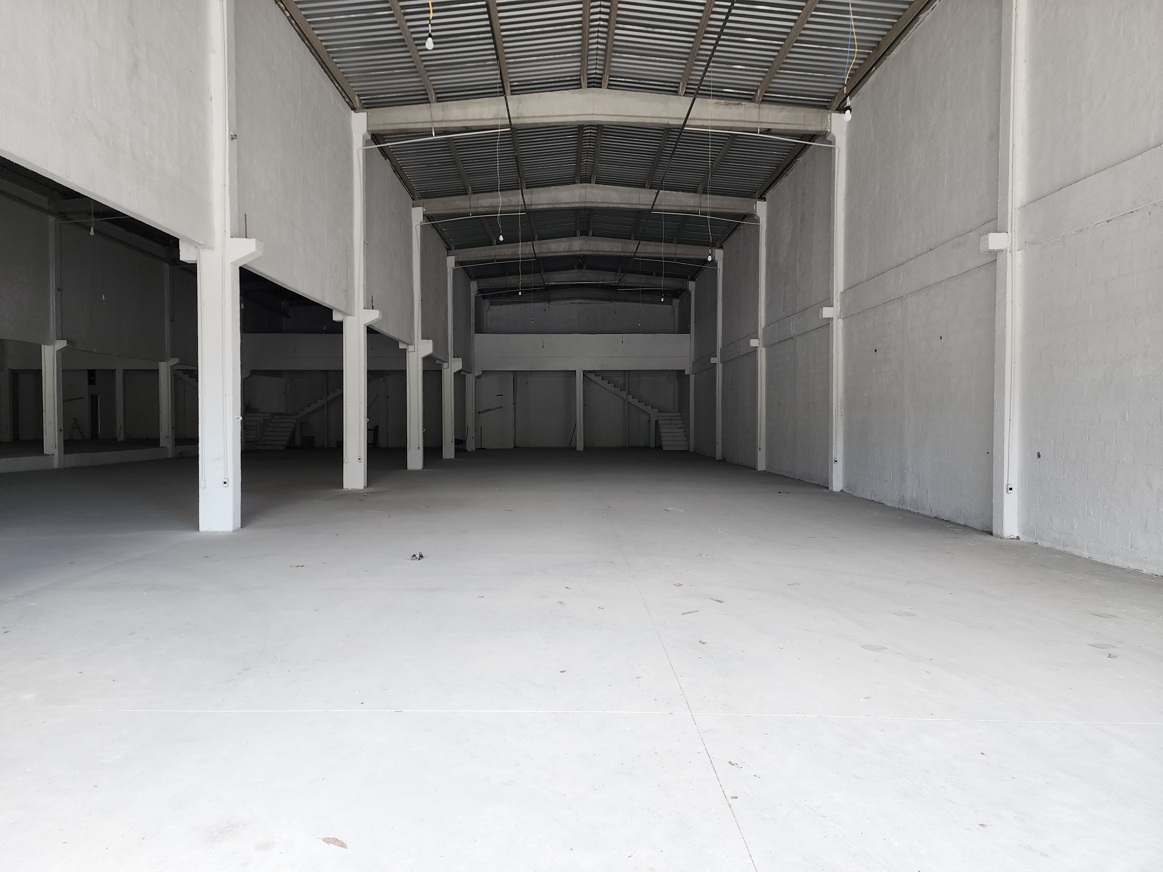 Imagem Ponto Comercial para Alugar, 450 m²em Cia I - Simões Filho Imagem Ponto Comercial para Alugar, 450 m²em Cia I - Simões Filho