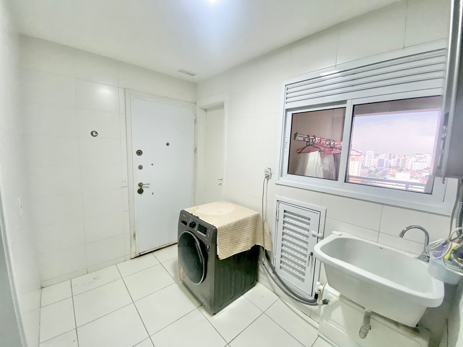 Imagem Apartamento com 4 Quartos à Venda, 214 m²em Vila Mariana - São Paulo Imagem Apartamento com 4 Quartos à Venda, 214 m²em Vila Mariana - São Paulo