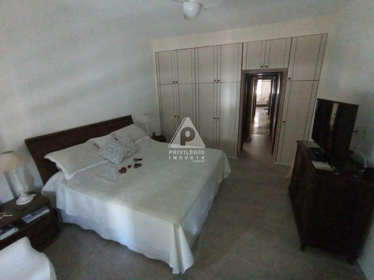 Imagem Apartamento com 3 Quartos à Venda, 195 m²em Copacabana - Rio de Janeiro Imagem Apartamento com 3 Quartos à Venda, 195 m²em Copacabana - Rio de Janeiro