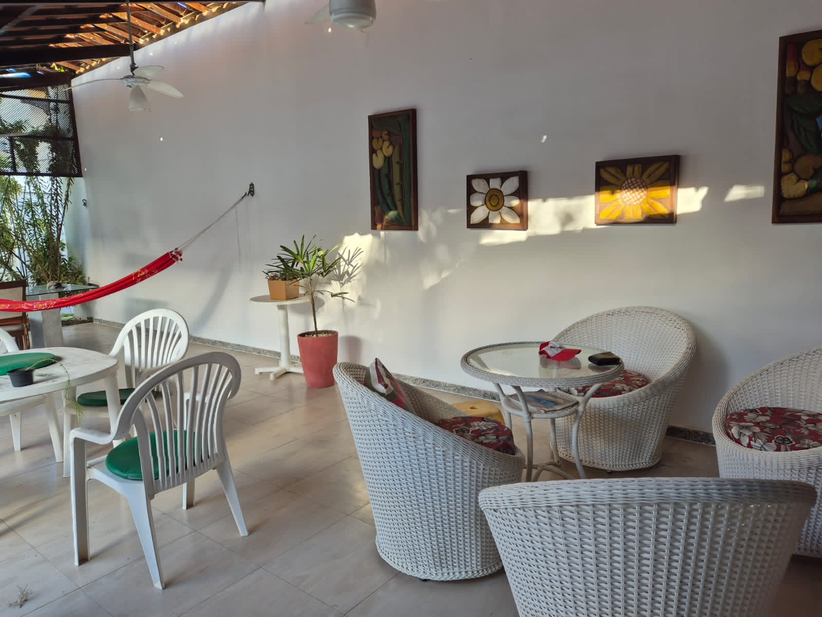Imagem Casa com 4 Quartos à Venda, 600 m²em Centro - Lauro de Freitas Imagem Casa com 4 Quartos à Venda, 600 m²em Centro - Lauro de Freitas