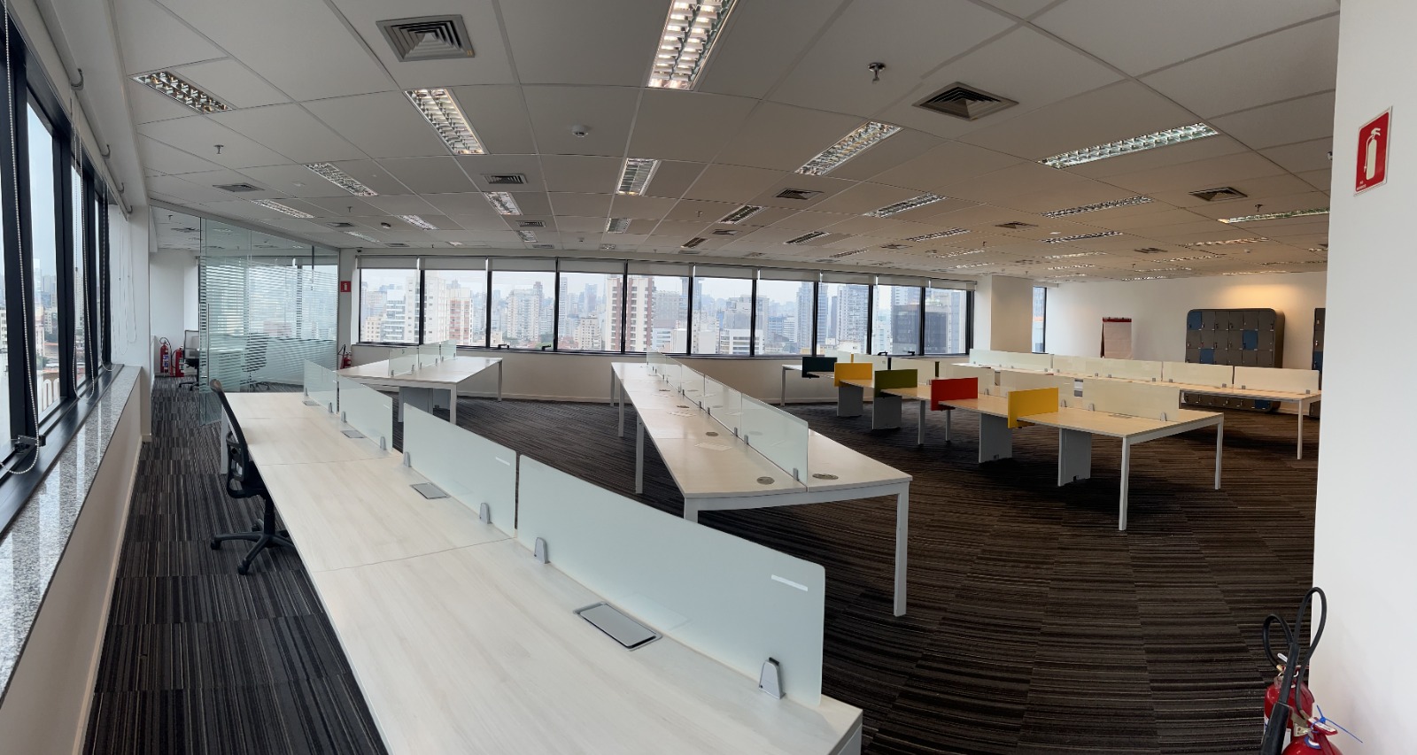 Sala Comercial para Alugar, 257 m²em Jardim Paulistano - São Paulo