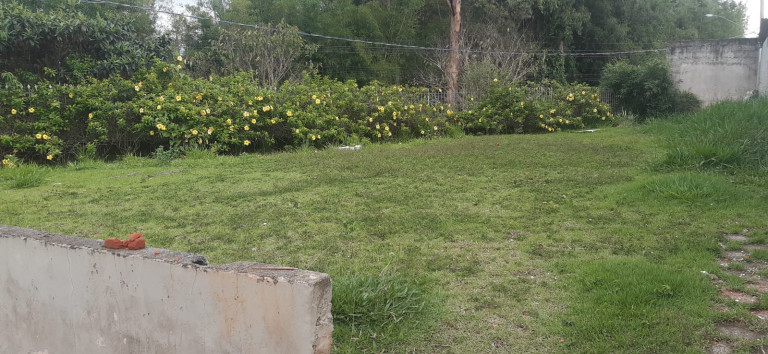Imagem Sobrado com 2 Quartos para Alugar, 90 m²em Taboão - São Roque