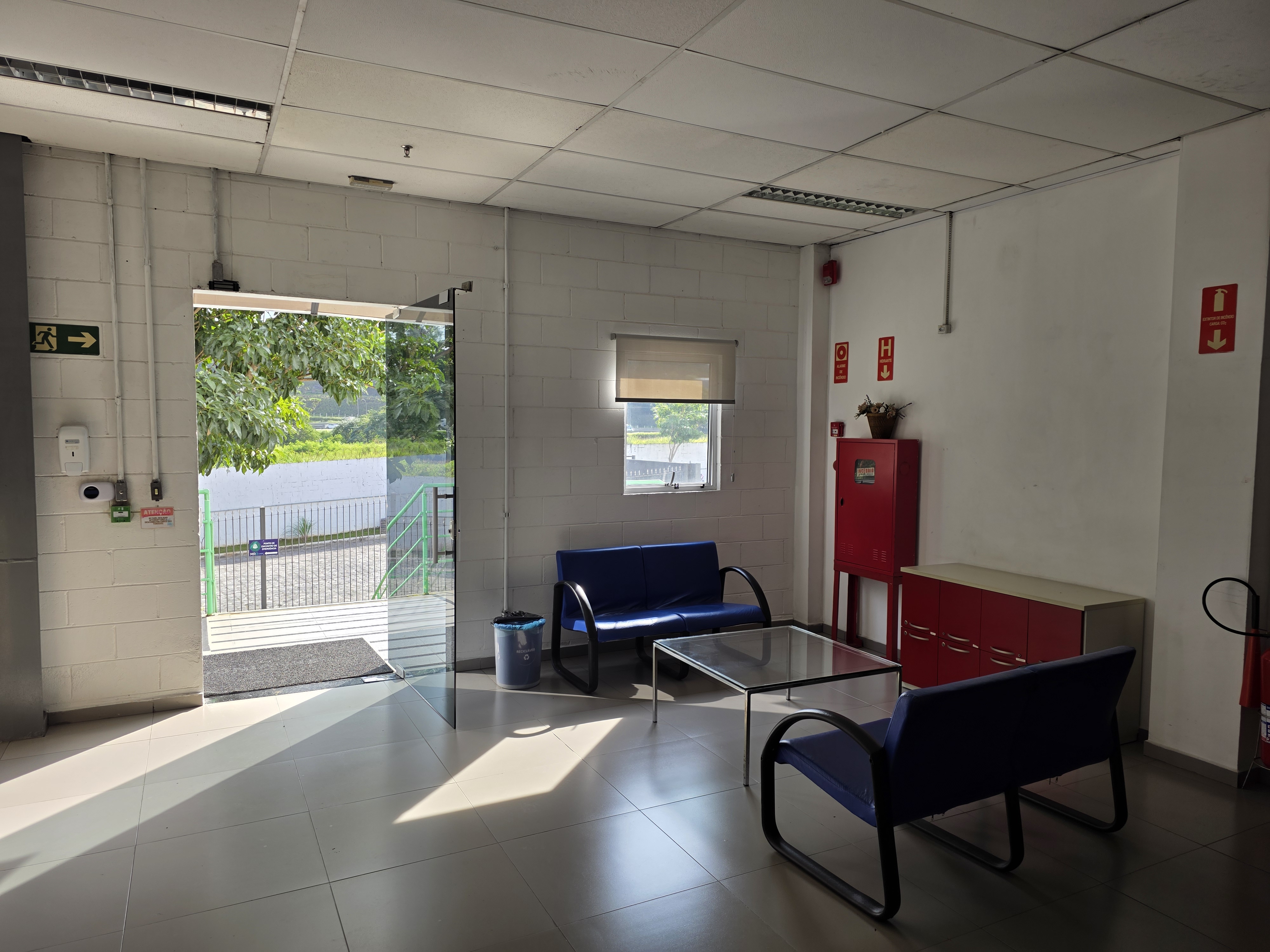 Imagem Galpão para Alugar, 7.600 m² em Jardim Vista Alegre - Embu das Artes