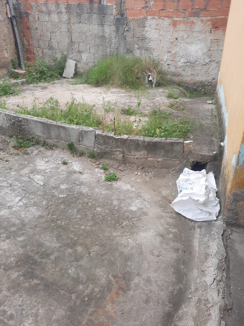 Imagem Casa com 1 Quarto para Alugar, 55 m²em Centro - Maricá Imagem Casa com 1 Quarto para Alugar, 55 m²em Centro - Maricá