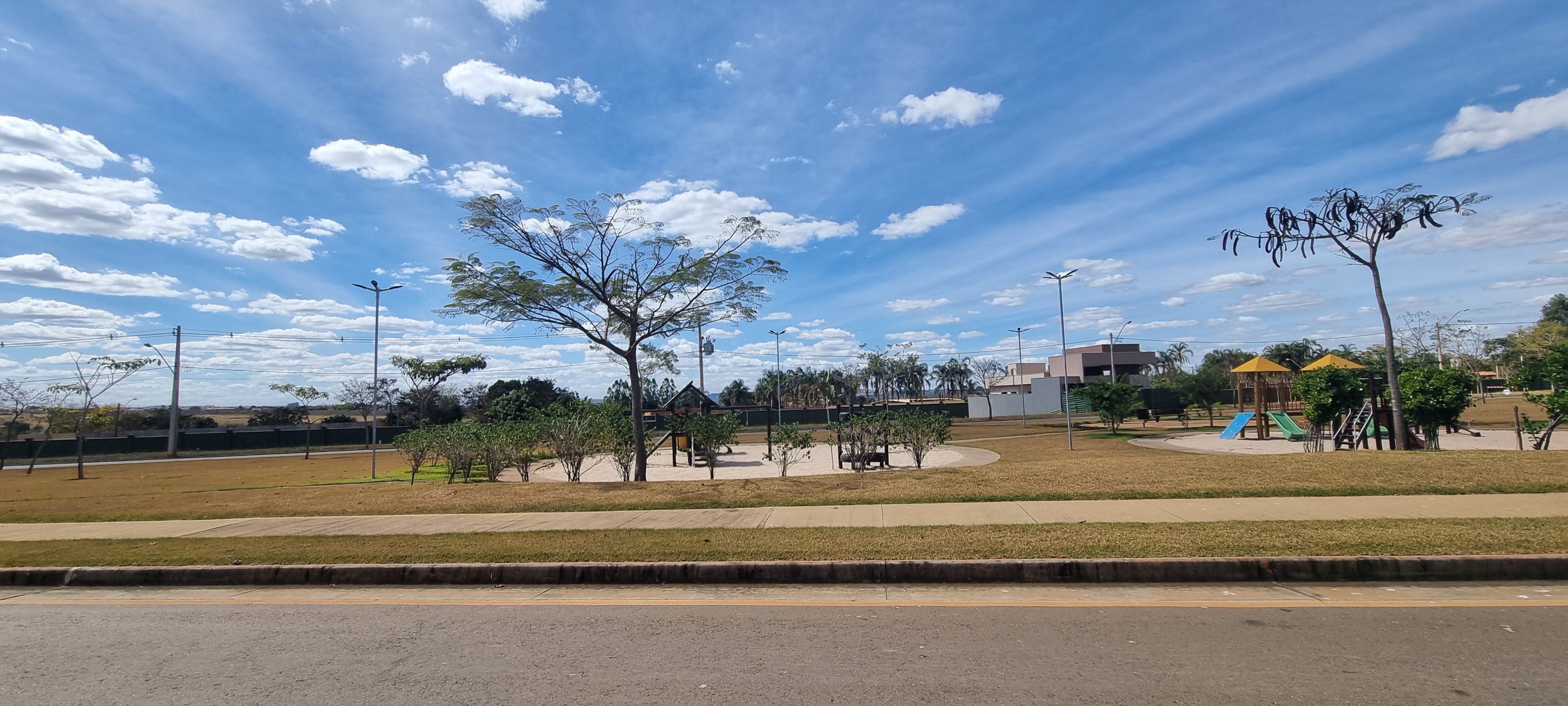 Imagem Casa de Condomínio com 3 Quartos à Venda, 150 m²em Terras Alpha Residencial 2 - Senador Canedo