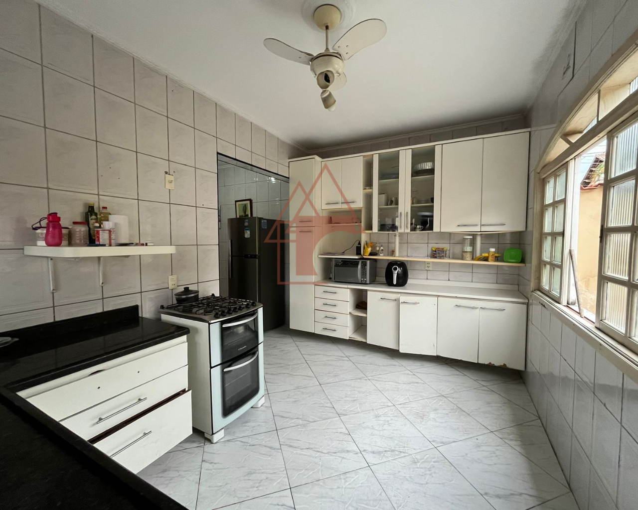 Imagem Sobrado com 4 Quartos à Venda, 162 m² em Vila Ponte Nova - Cubatão Imagem Sobrado com 4 Quartos à Venda, 162 m² em Vila Ponte Nova - Cubatão