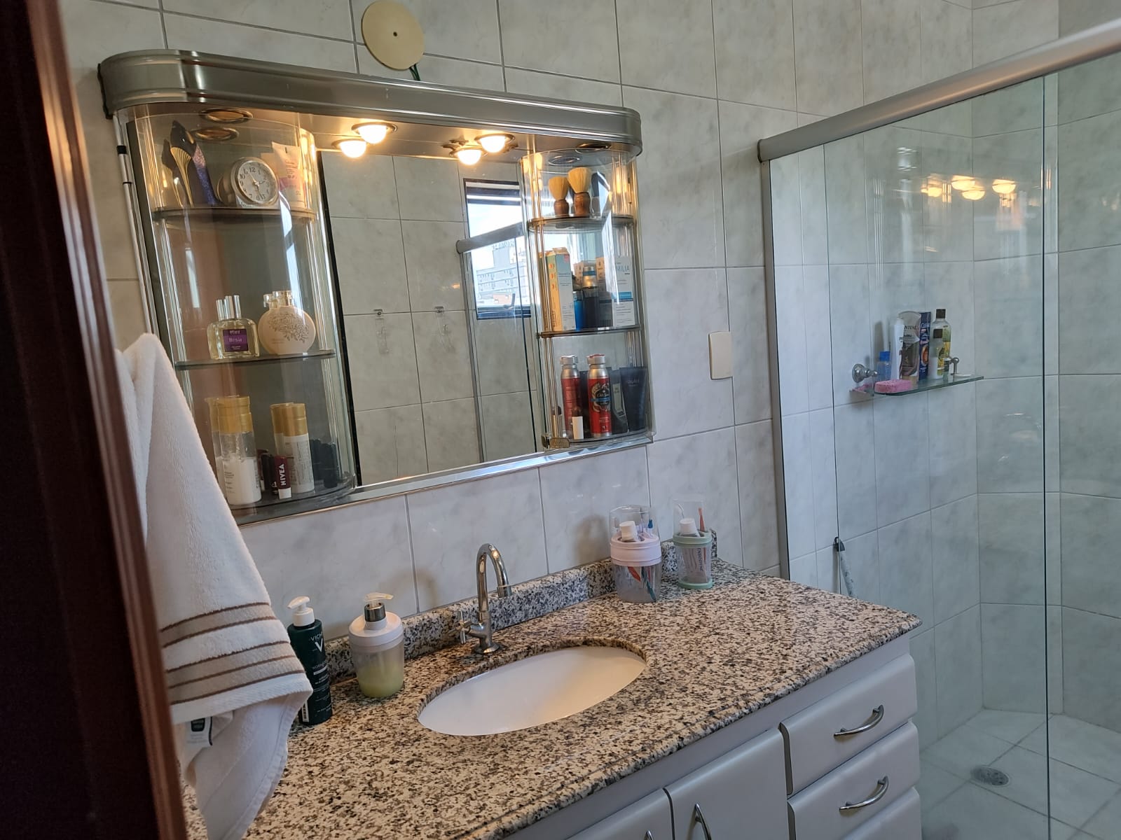 Imagem Apartamento com 3 Quartos à Venda, 150 m² em Embaré - Santos