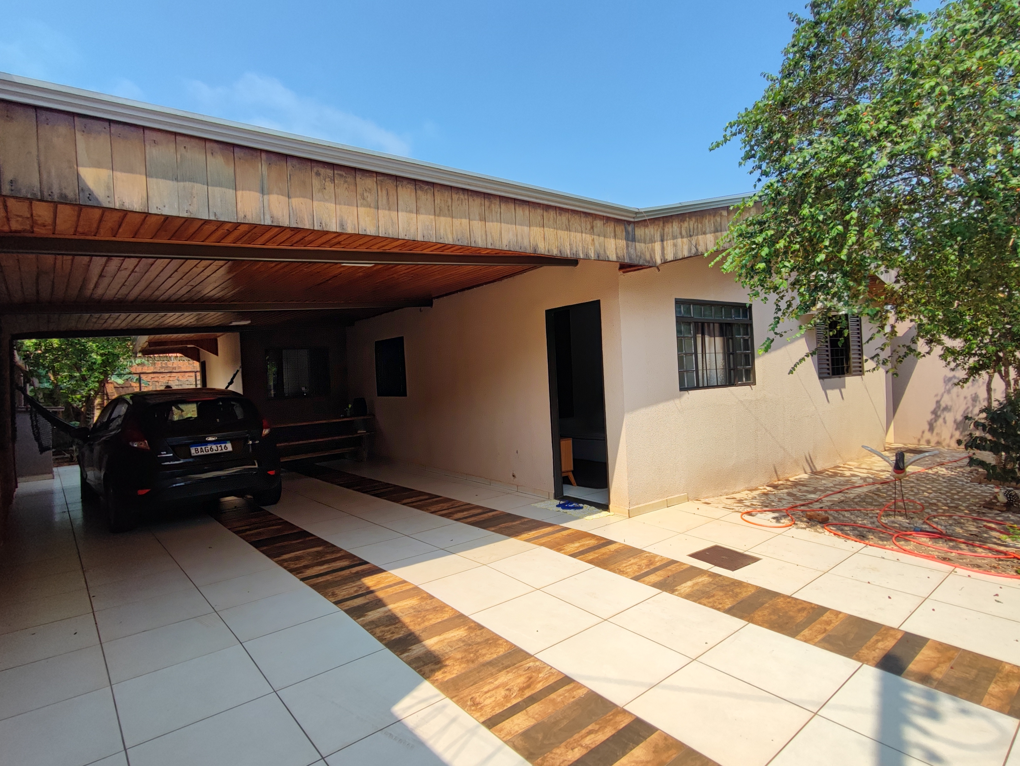 Imagem Casa com 1 Quarto à Venda ou Locação, 360 m²em - Imagem Casa com 1 Quarto à Venda ou Locação, 360 m²em -