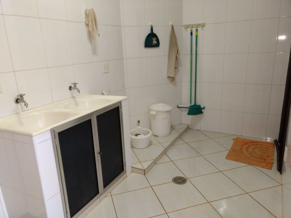 Imagem Casa com 3 Quartos à Venda, 187 m² em Parque Glória IV - Catanduva