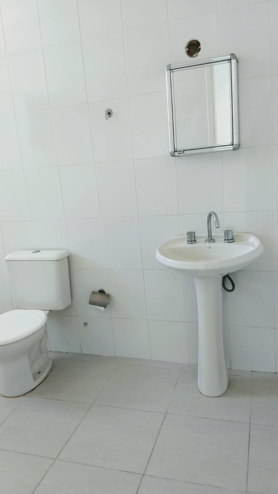 Imagem Casa de Condomínio com 1 Quarto para Alugar, 55 m²em Freguesia (Ilha do Governador) - Rio de Janeiro Imagem Casa de Condomínio com 1 Quarto para Alugar, 55 m²em Freguesia (Ilha do Governador) - Rio de Janeiro