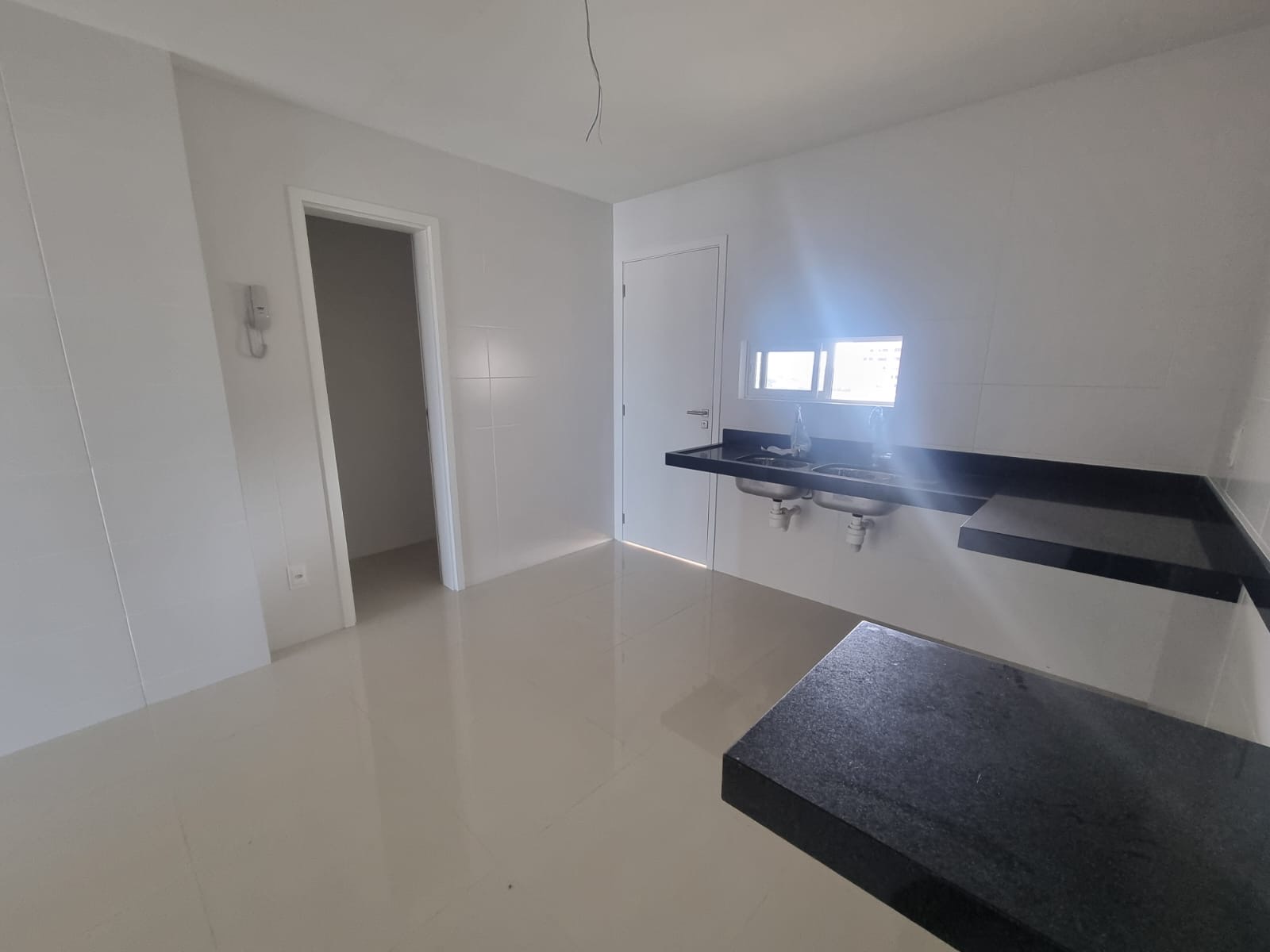 Imagem Apartamento com 3 Quartos à Venda, 153 m²em Lagoa Nova - Natal