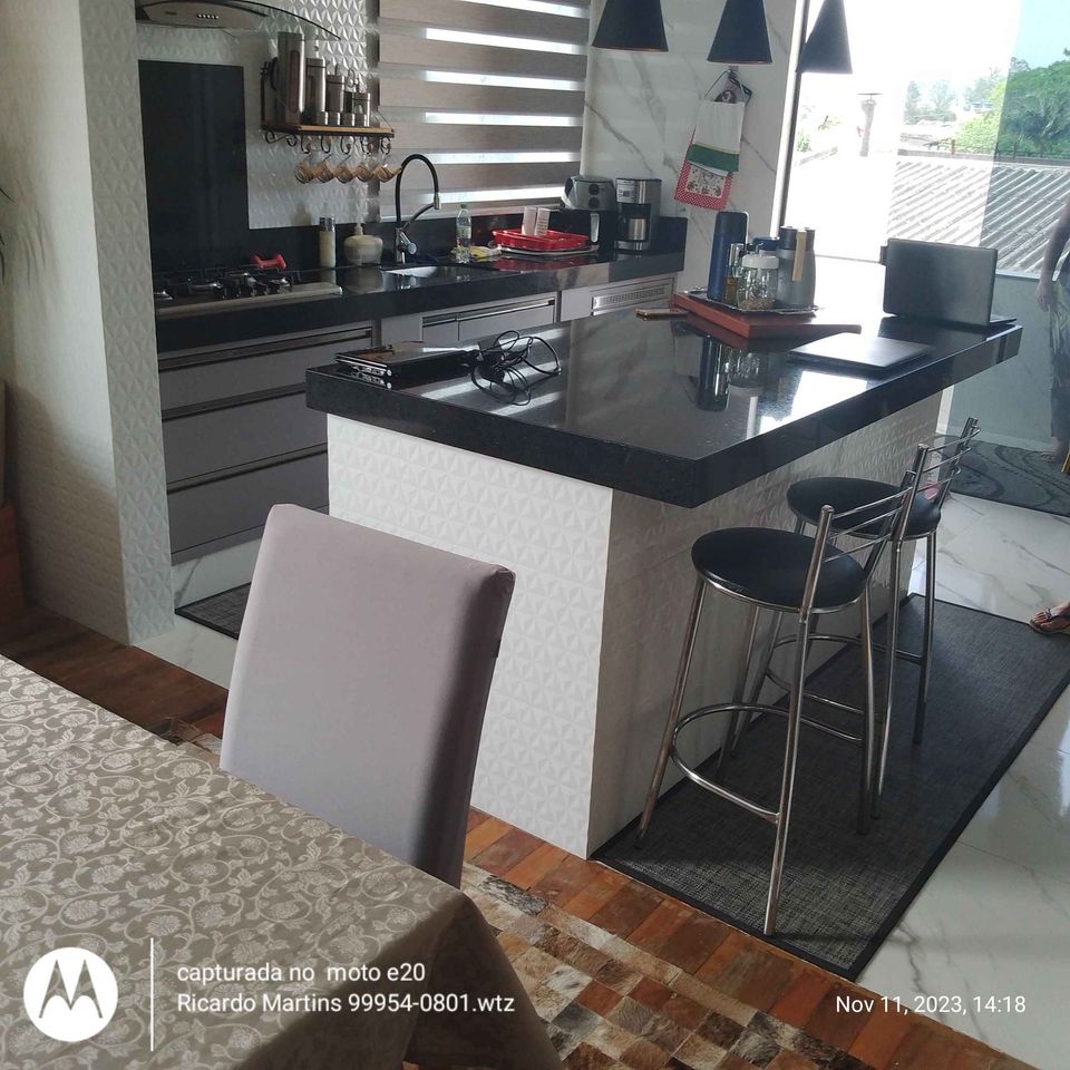 Imagem Casa com 3 Quartos à Venda, 190 m²em Jardim Angélica - Criciúma Imagem Casa com 3 Quartos à Venda, 190 m²em Jardim Angélica - Criciúma