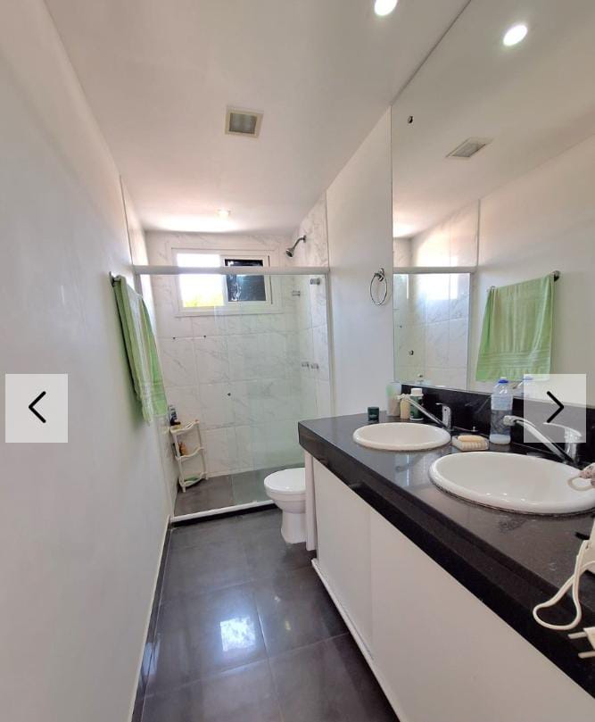 Imagem Casa com 5 Quartos à Venda, 400 m² em Vilas do Atlântico - Lauro de Freitas Imagem Casa com 5 Quartos à Venda, 400 m² em Vilas do Atlântico - Lauro de Freitas