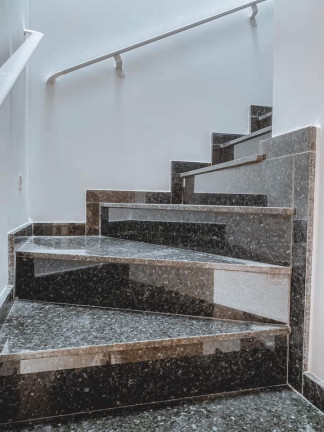 Imagem Sobrado com 2 Quartos à Venda, 78 m² em Maracanã - Praia Grande Imagem Sobrado com 2 Quartos à Venda, 78 m² em Maracanã - Praia Grande