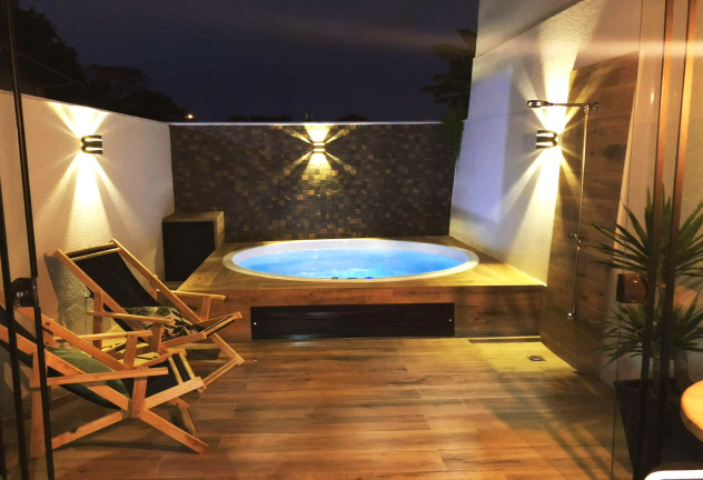 Sobrado com 2 Quartos à Venda, 84 m²em Guanabara - Joinville