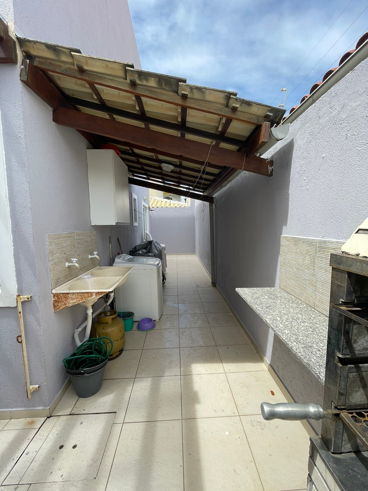Imagem Casa com 4 Quartos para Alugar, 140 m² em Ipitanga - Lauro de Freitas Imagem Casa com 4 Quartos para Alugar, 140 m² em Ipitanga - Lauro de Freitas