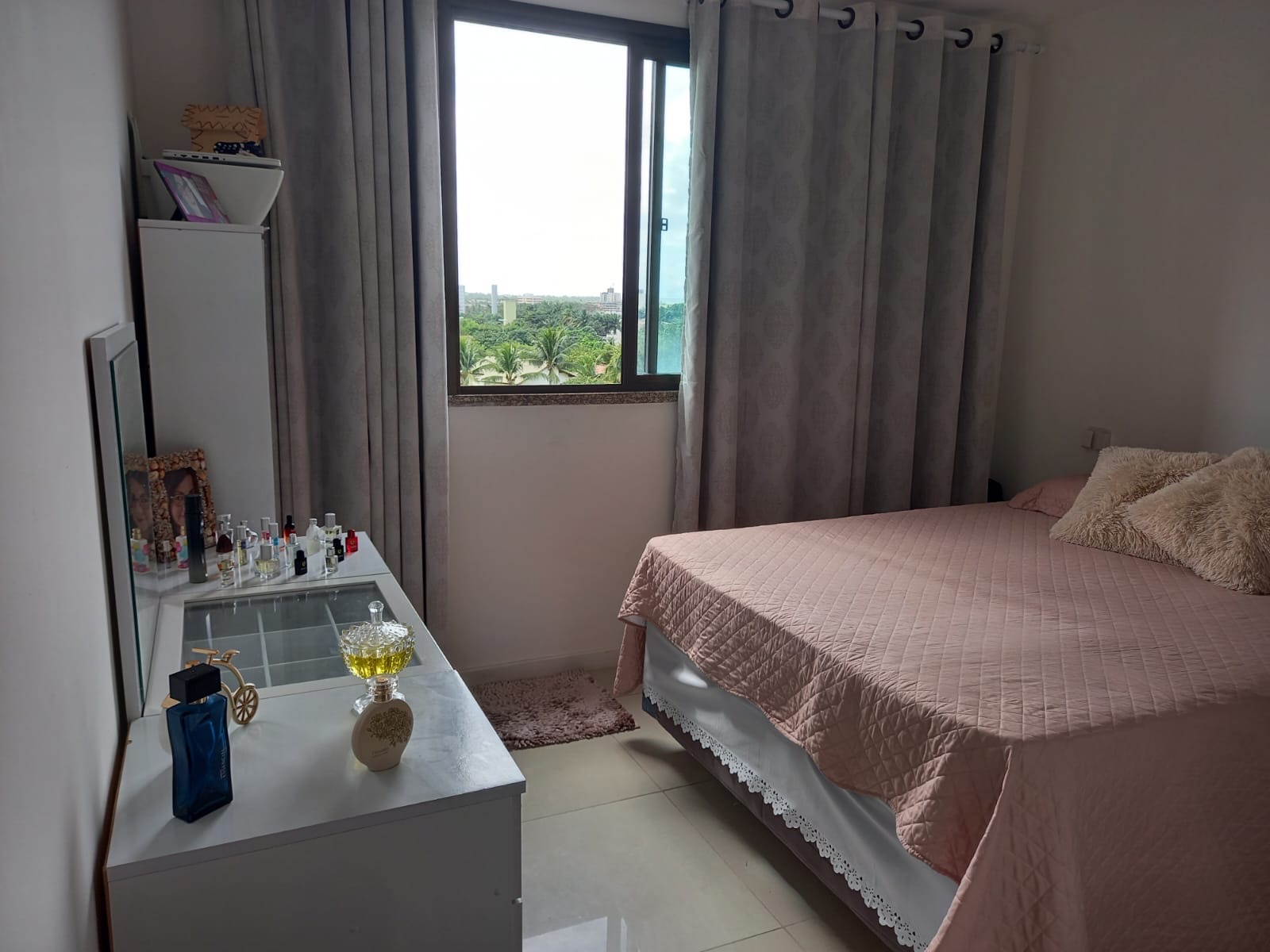 Imagem Apartamento com 3 Quartos à Venda, 172 m²em Buraquinho - Lauro de Freitas