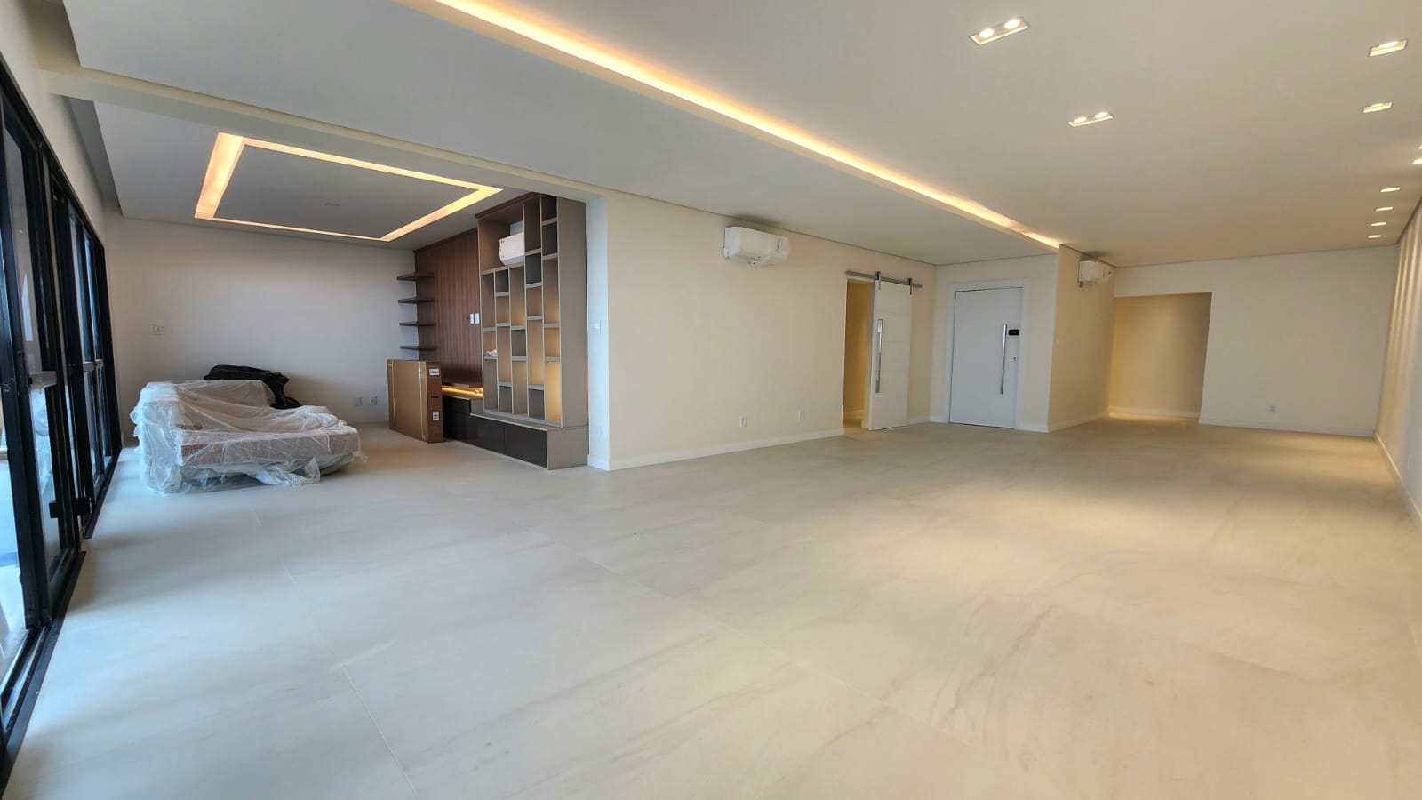 Imagem Apartamento com 4 Quartos à Venda, 251 m²em Pompéia - Santos Imagem Apartamento com 4 Quartos à Venda, 251 m²em Pompéia - Santos