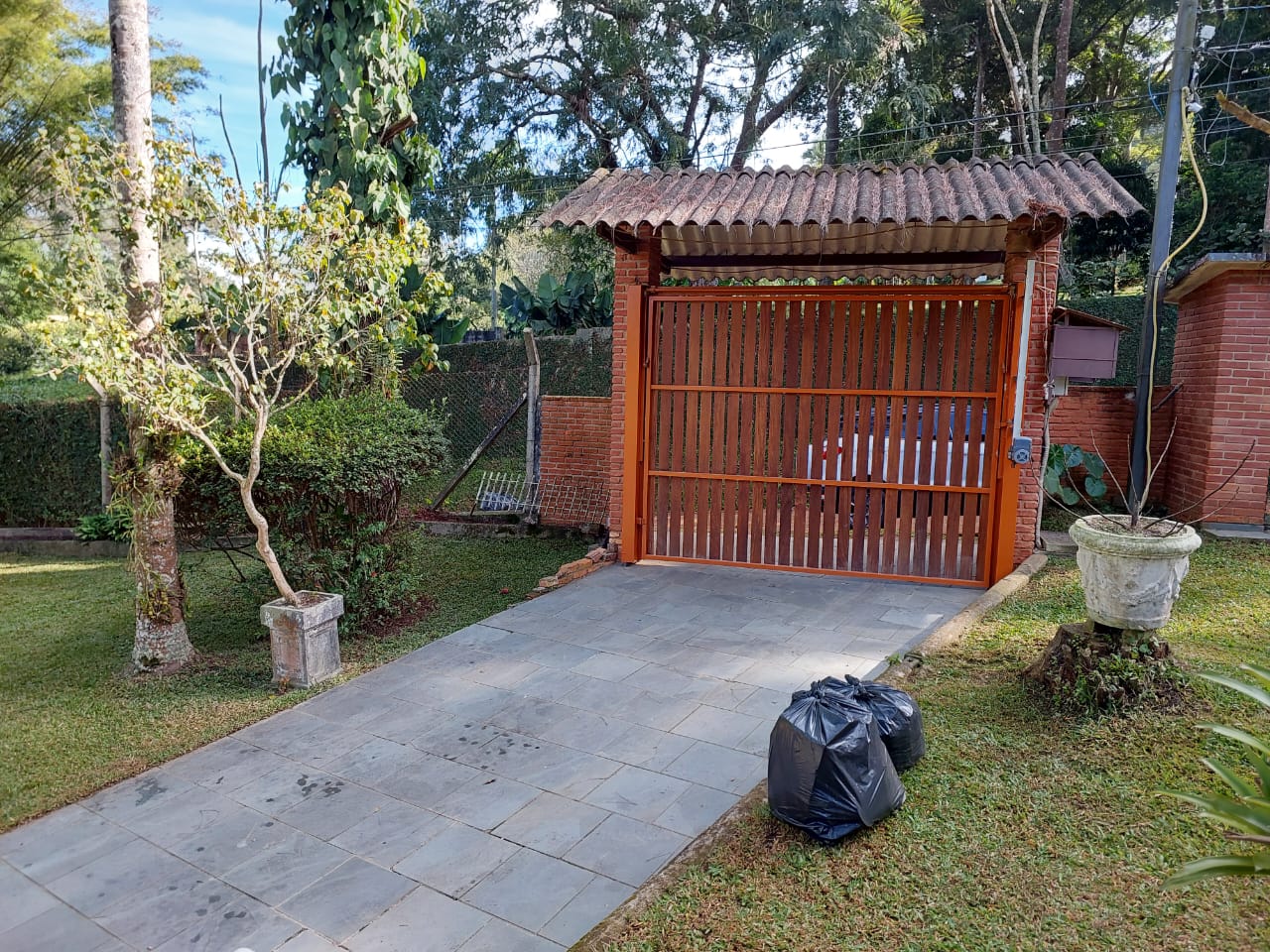 Imagem Chácara com 3 Quartos à Venda, 400 m² em Jardim Colibri - Embu das Artes