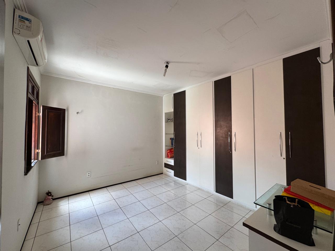 Imagem Casa com 5 Quartos à Venda, 480 m² em Cohajap - São Luís