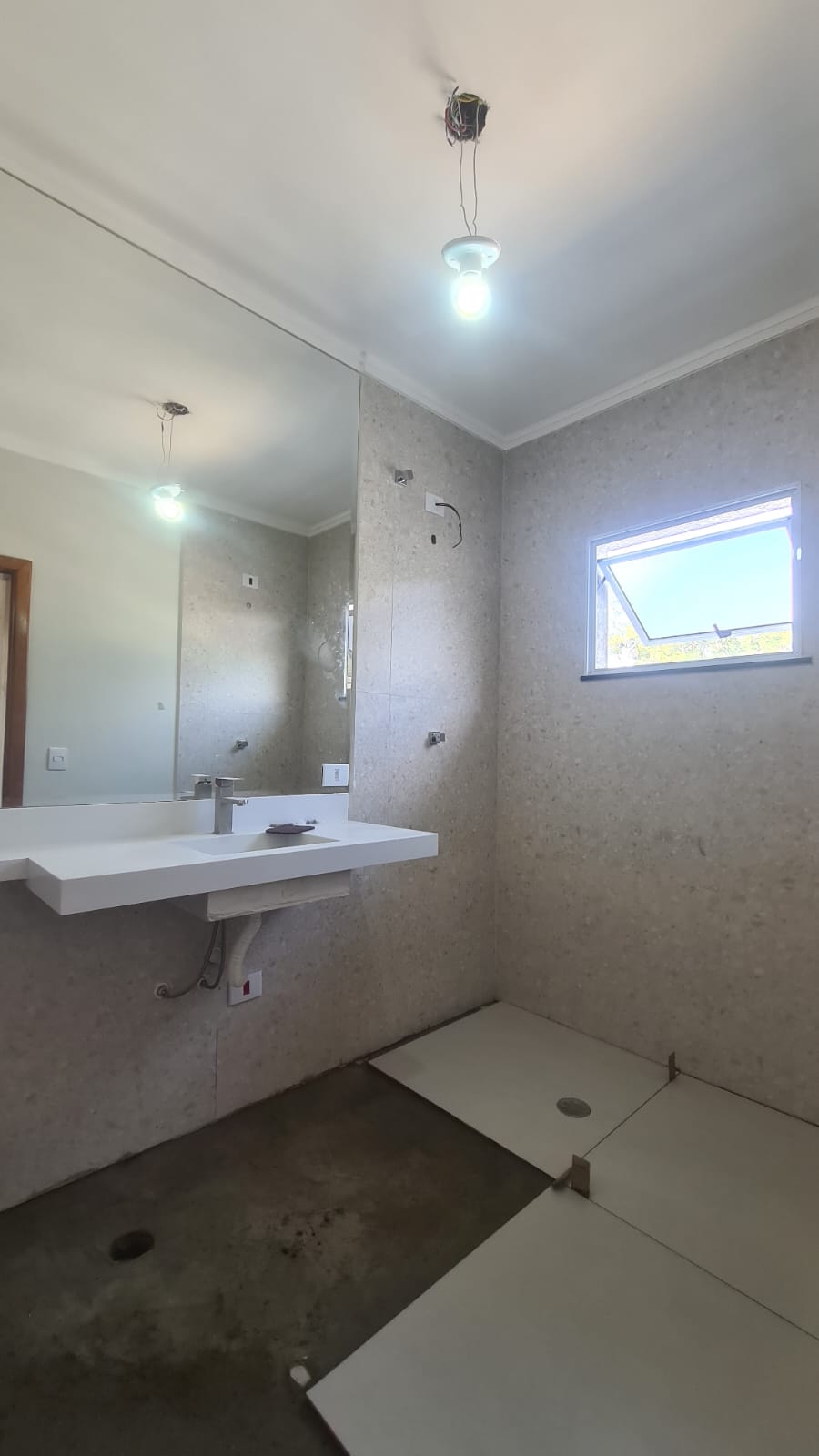 Imagem Sobrado com 3 Quartos à Venda, 235 m²em Jardim Regina - São Paulo Imagem Sobrado com 3 Quartos à Venda, 235 m²em Jardim Regina - São Paulo