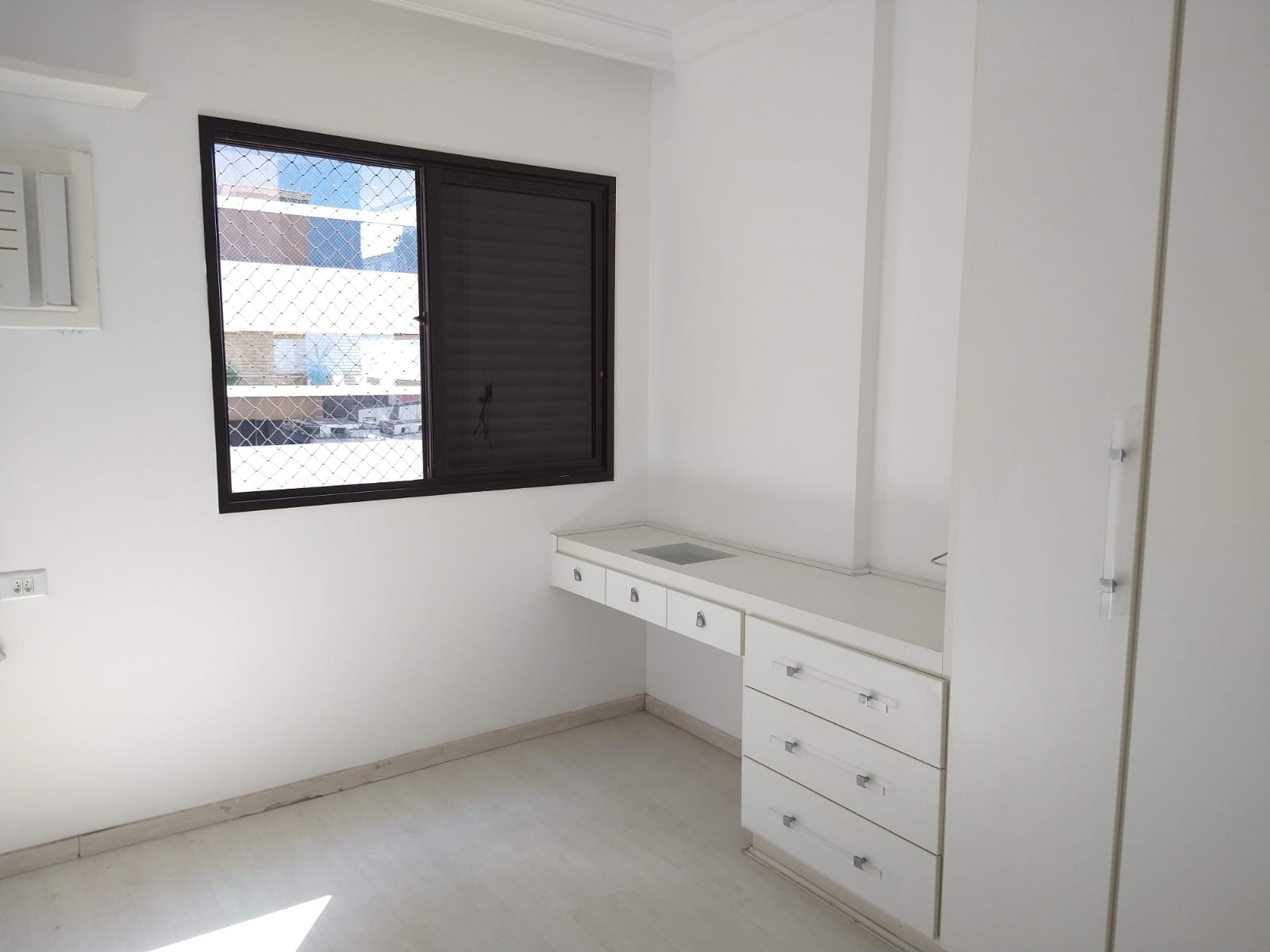 Imagem Cobertura com 4 Quartos à Venda, 570 m²em Embaré - Santos