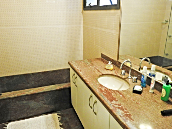 Imagem Apartamento com 4 Quartos à Venda, 272 m² em Leblon - Rio de Janeiro Imagem Apartamento com 4 Quartos à Venda, 272 m² em Leblon - Rio de Janeiro