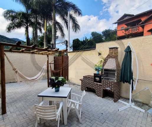 Casa com 4 Quartos à Venda, 100 m² em Granja Guarani - Teresópolis