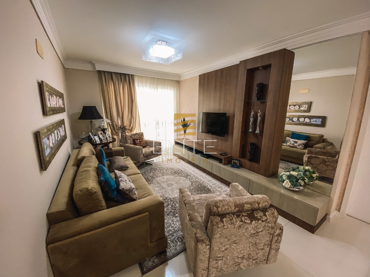 Imagem Apartamento com 4 Quartos à Venda, 153 m²em Campinas - São José