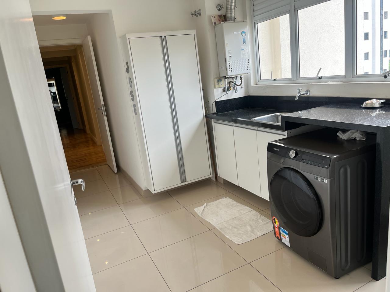 Imagem Apartamento com 3 Quartos para Alugar, 210 m²em Vila Olímpia - São Paulo Imagem Apartamento com 3 Quartos para Alugar, 210 m²em Vila Olímpia - São Paulo