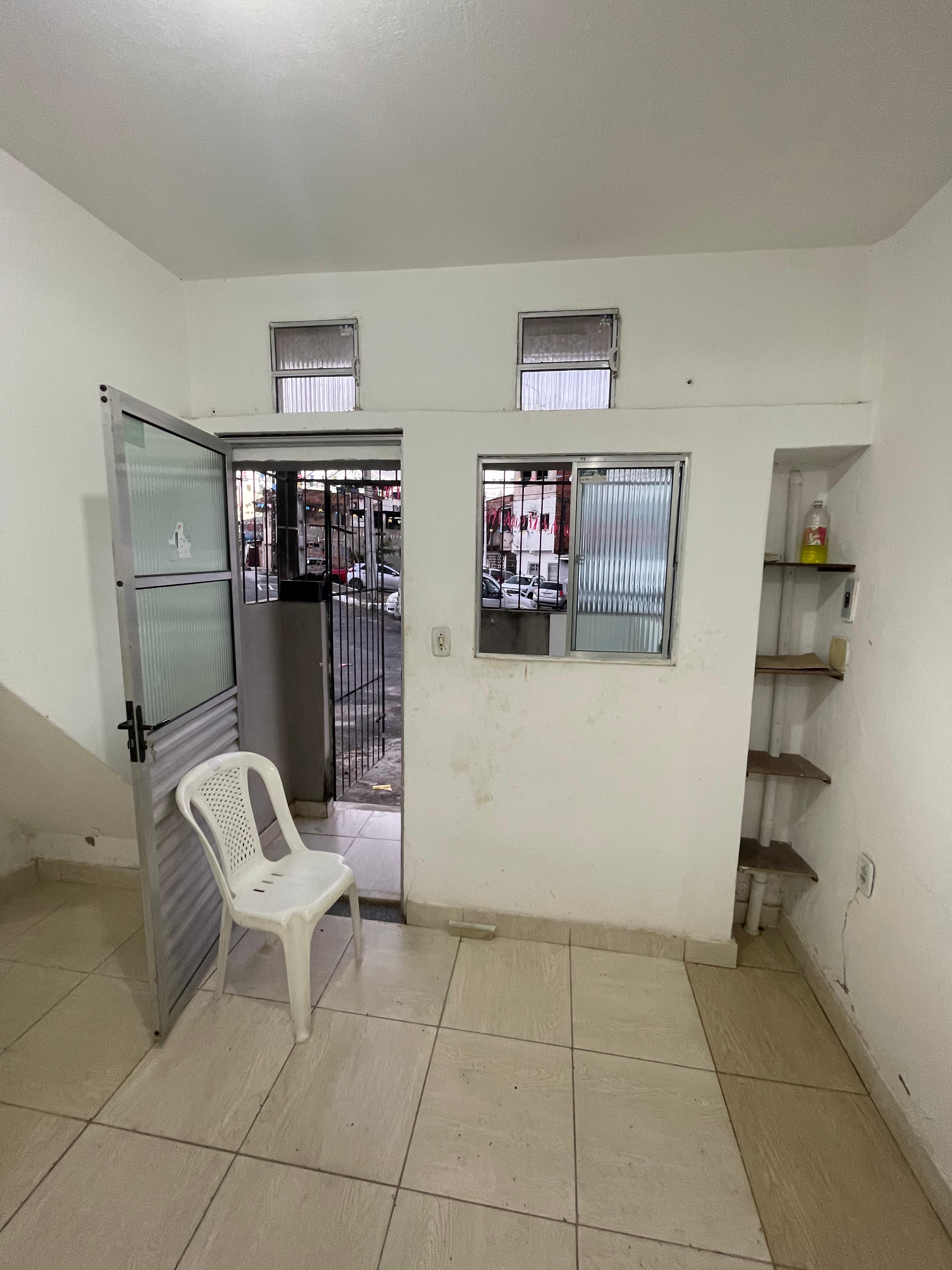 Imagem Casa com 1 Quarto à Venda, 19 m² em Mussurunga - Salvador Imagem Casa com 1 Quarto à Venda, 19 m² em Mussurunga - Salvador