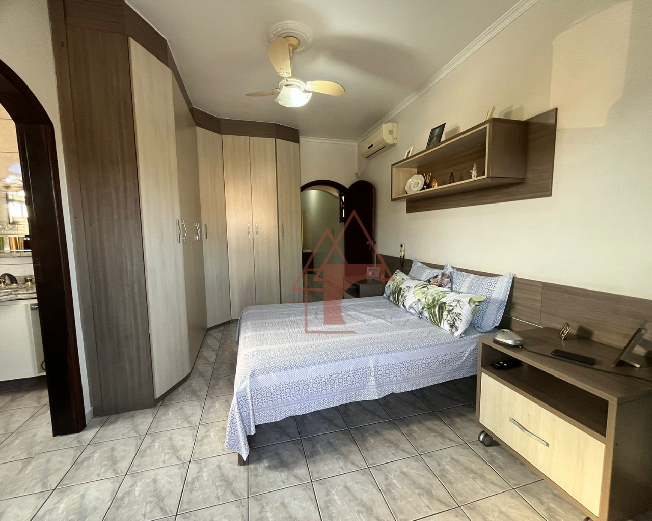 Imagem Sobrado com 3 Quartos à Venda, 292 m² em Vila Nova - Cubatão