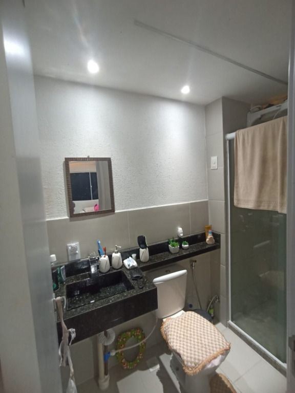 Imagem Apartamento com 2 Quartos à Venda, 57 m²em Serrinha - Fortaleza