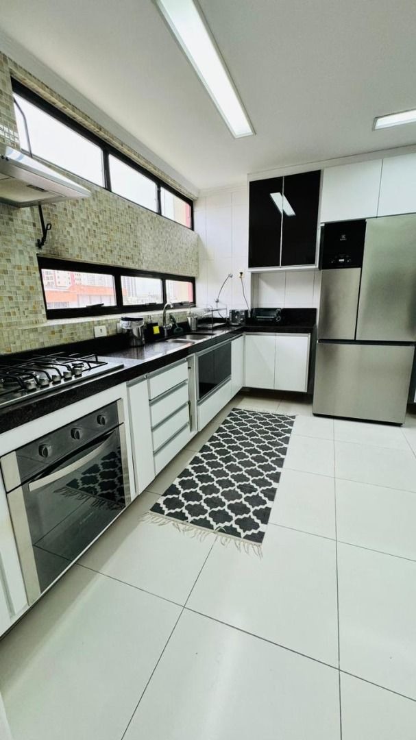 Imagem Apartamento com 3 Quartos à Venda, 157 m² em Vila Assunção - Santo André