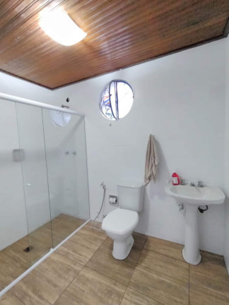 Imagem Casa de Condomínio com 3 Quartos à Venda,  em Albuquerque - Teresópolis