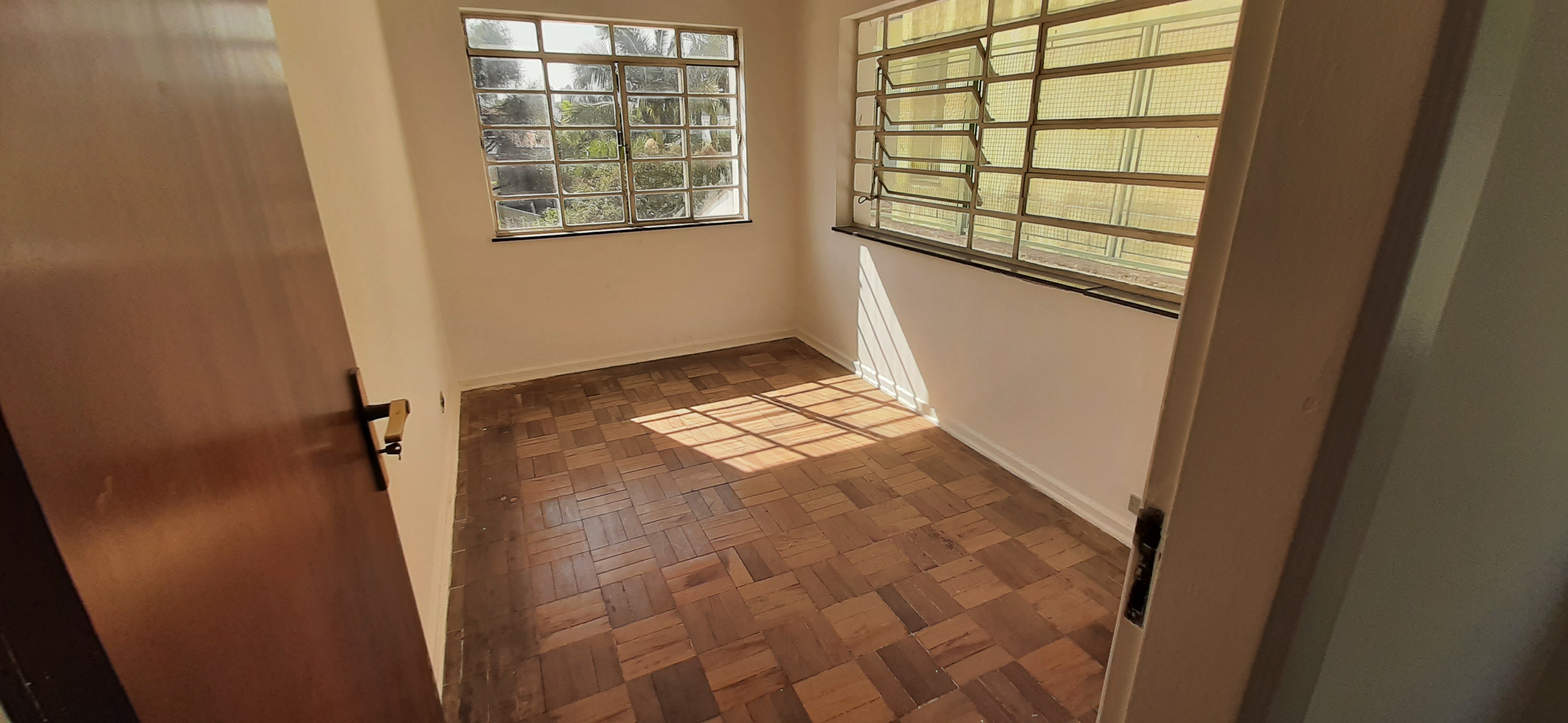 Imagem Sobrado com 4 Quartos à Venda, 312 m²em Sumaré - São Paulo