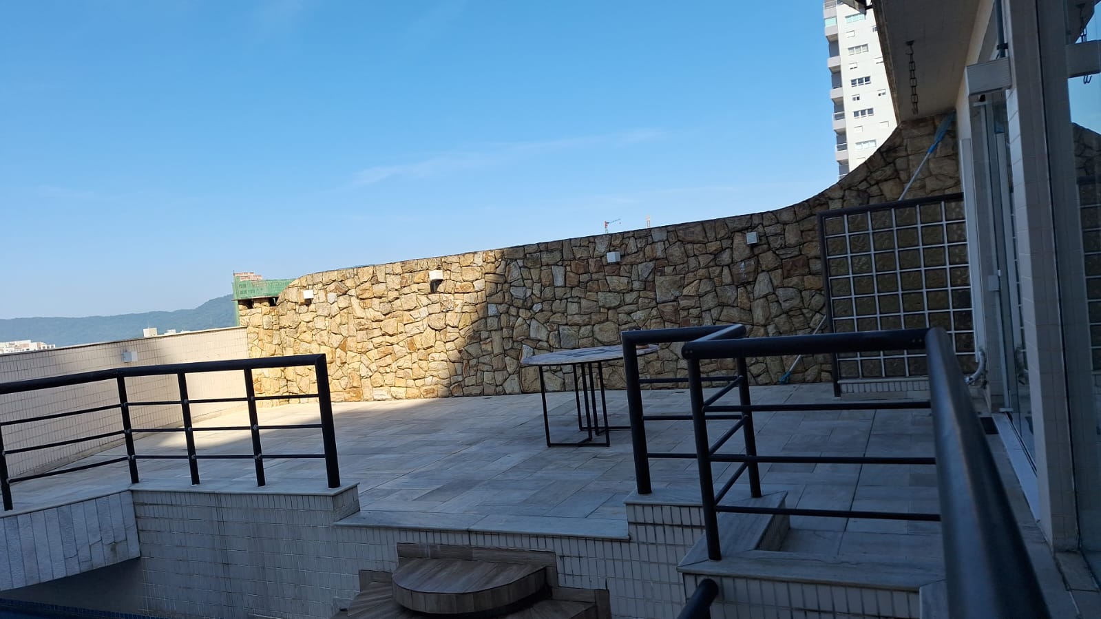 Imagem Cobertura com 4 Quartos à Venda, 570 m²em Embaré - Santos