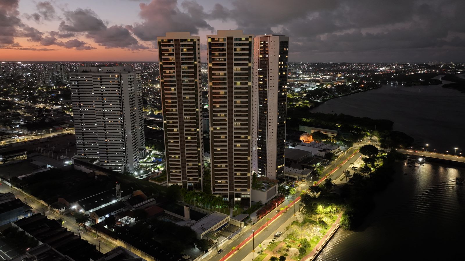 Imagem Apartamento com 4 Quartos à Venda, 149 m² em Santo Amaro - Recife Imagem Apartamento com 4 Quartos à Venda, 149 m² em Santo Amaro - Recife