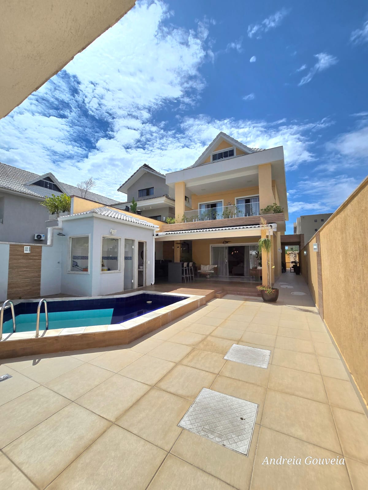 Imagem Casa com 5 Quartos à Venda, 268 m² em Recreio dos Bandeirantes - Rio de Janeiro Imagem Casa com 5 Quartos à Venda, 268 m² em Recreio dos Bandeirantes - Rio de Janeiro